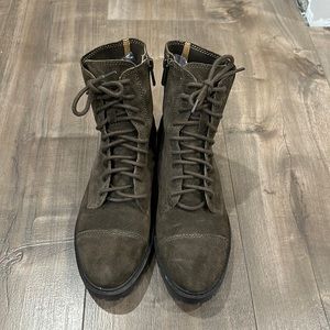 Women’s boots